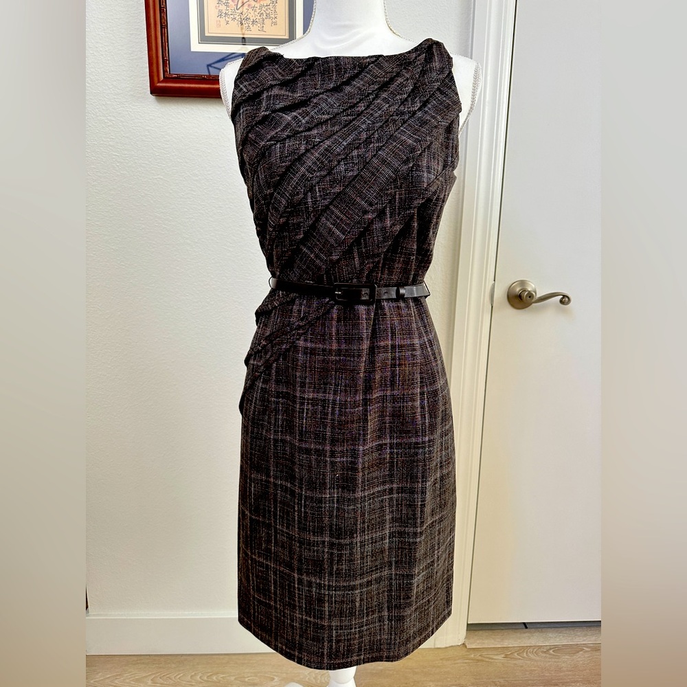 Gorgeous classic dress size 4